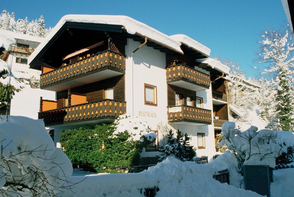 Haus Rustikana Lägenhet Mittenwald Exteriör bild