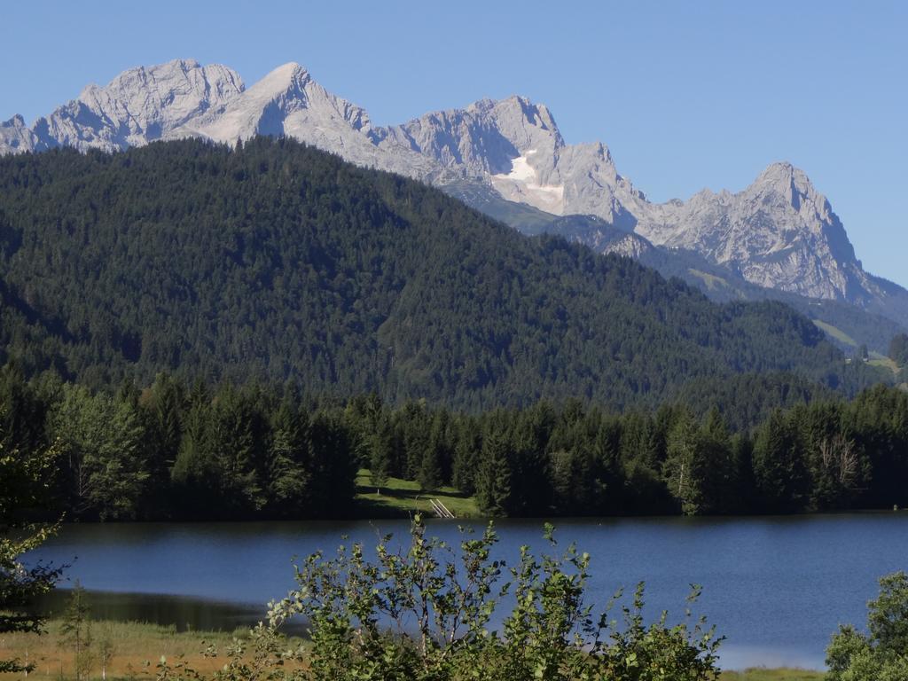 Haus Rustikana Lägenhet Mittenwald Exteriör bild