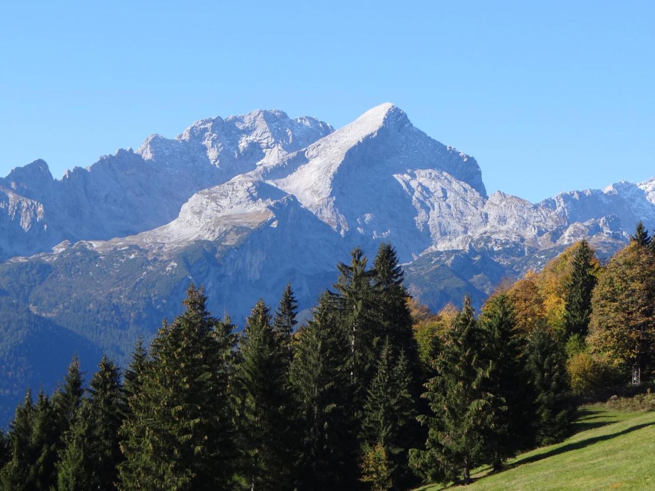 Haus Rustikana Lägenhet Mittenwald Exteriör bild